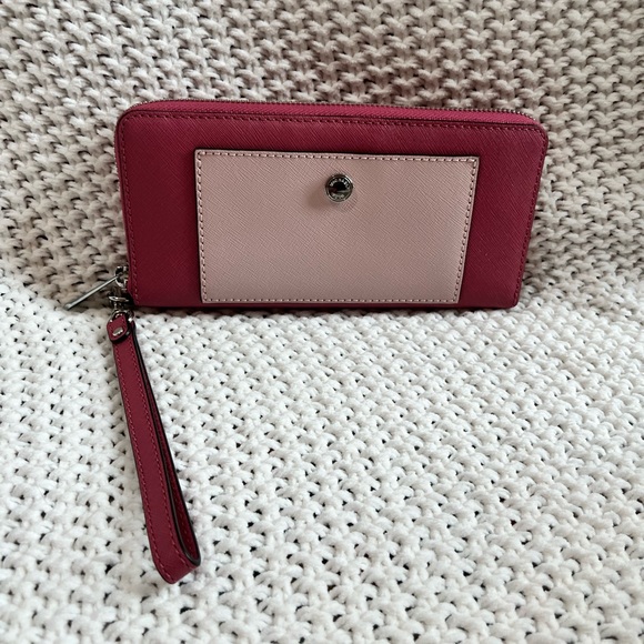 Pink Michael Kors Wallet/Wristlet - Picture 3 of 5